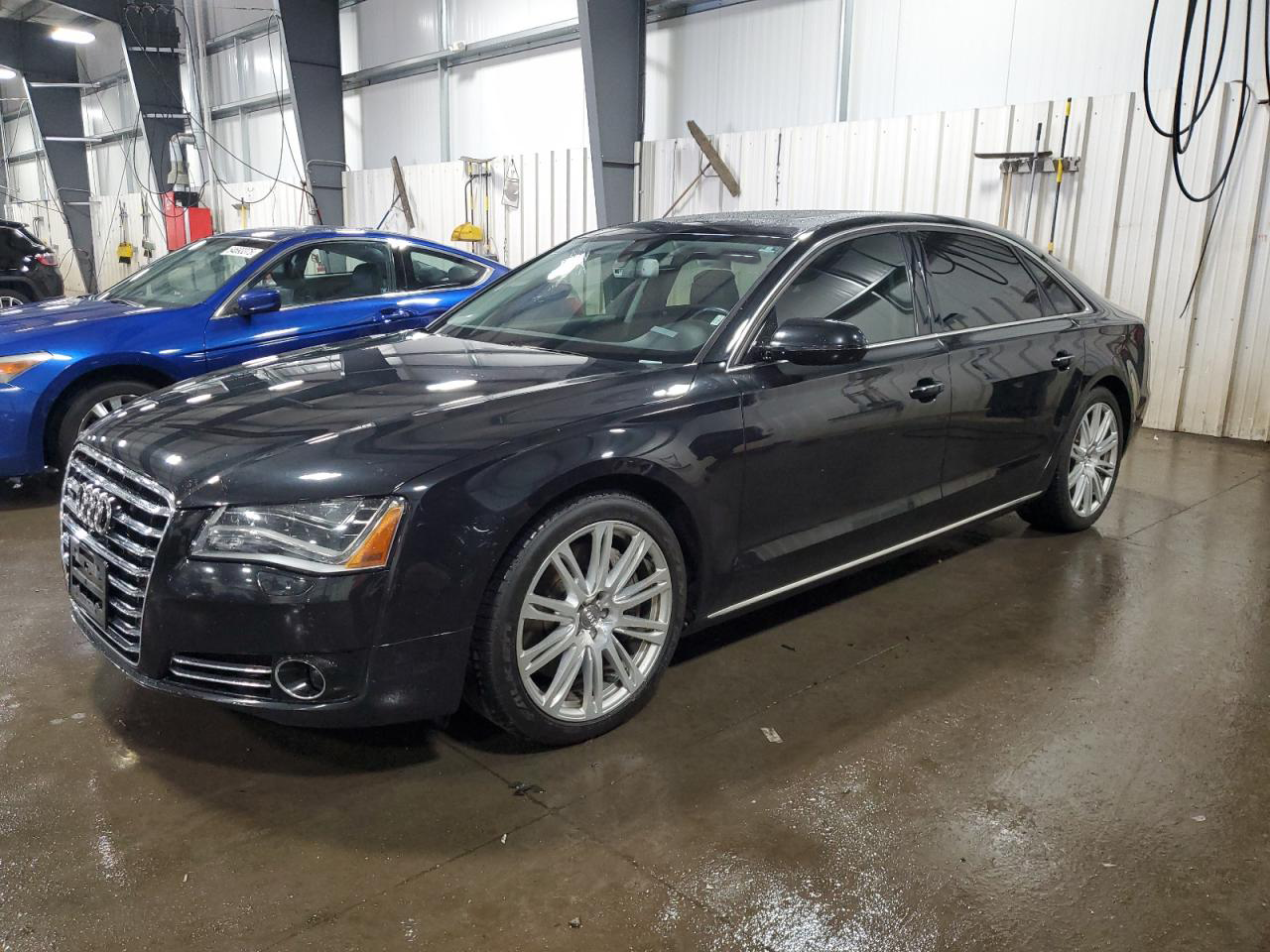 Audi A8 L Quattro