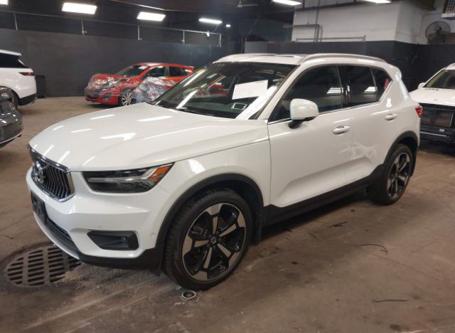 Volvo XC40 T5 Momentum