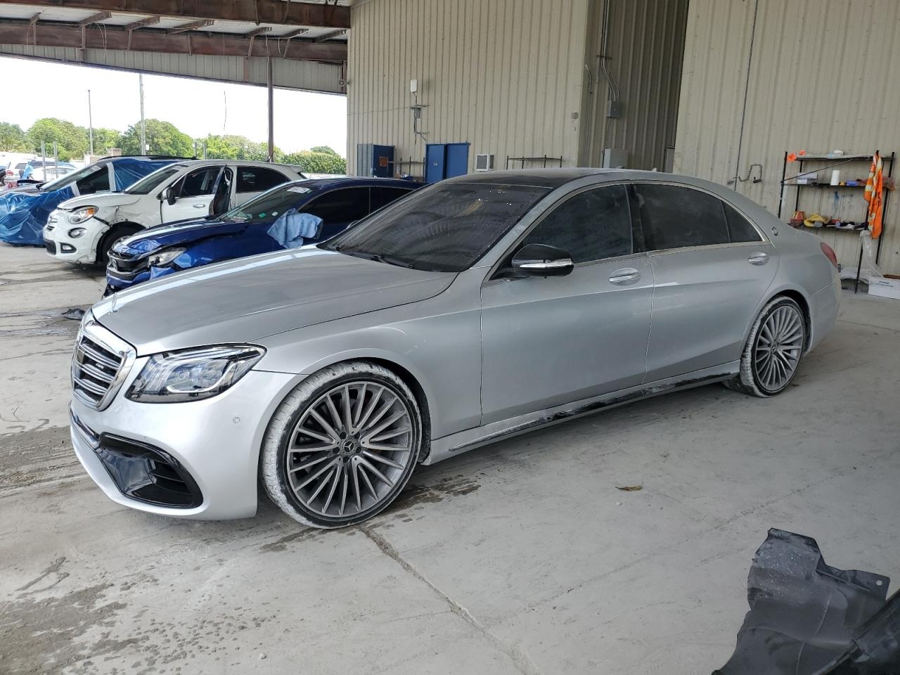 Mercedes-Benz S550